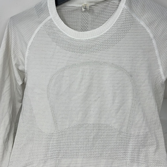 lululemon athletica Tops - lululemon Swiftly Tech Long Sleeves Top “running is my Ohmmmm” Women Size 8